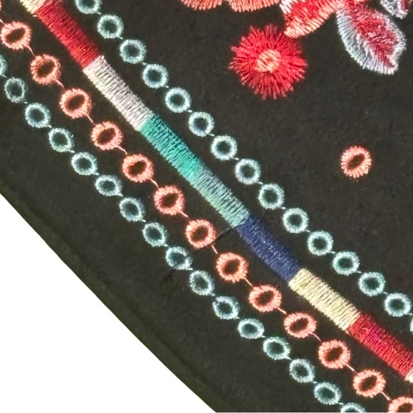 NWT THML  SZ L Boho Hippie Embroidered Suede Like Skirt  Festival 60s Coachella - Picture 4 of 8